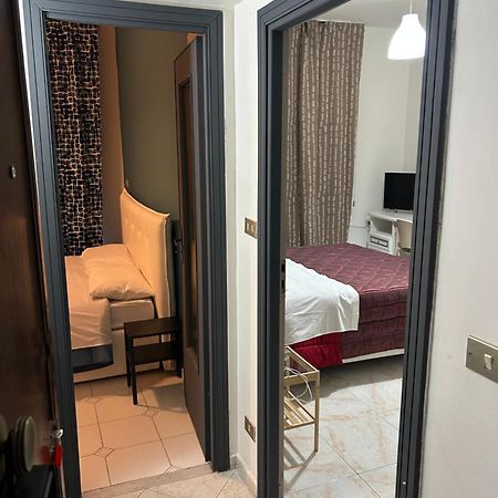 Bed and Breakfast Happy Fly Now Napoli Esterno foto